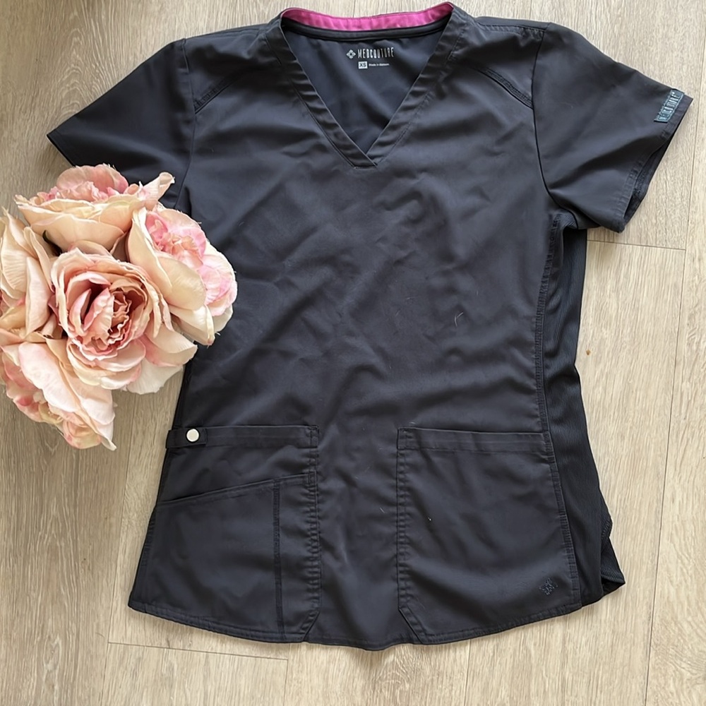 Med couture scrubs set! - Picture 2 of 10